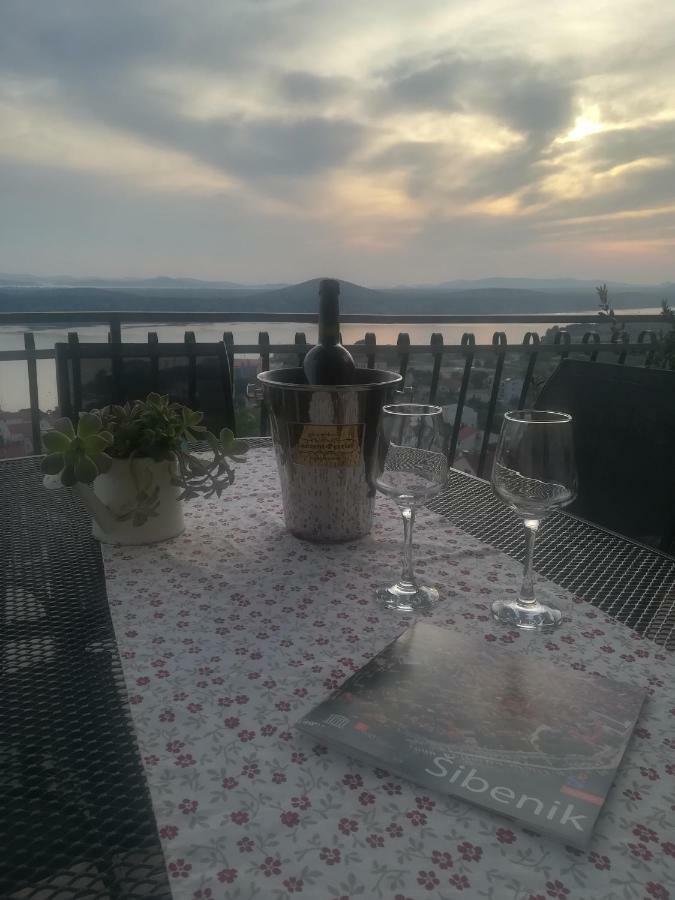 Apartman Betty Šibenik Exterior foto